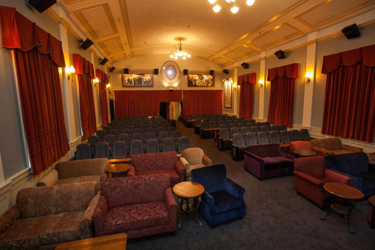 Mcmenamins Grand Lodge Forest Grove Esterno foto