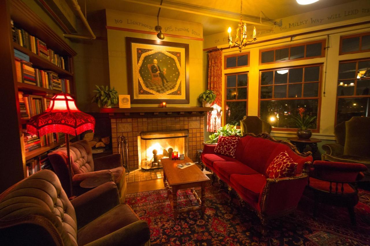 Mcmenamins Grand Lodge Forest Grove Esterno foto
