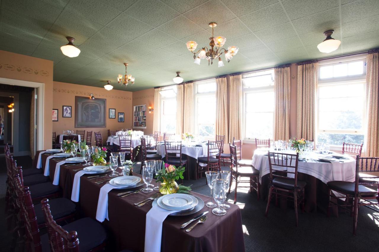 Mcmenamins Grand Lodge Forest Grove Esterno foto